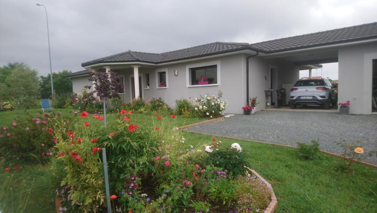 le bonheur à portée de mains Bergerac Exterior foto